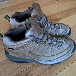 Vasque hiking boots women's size 10.5